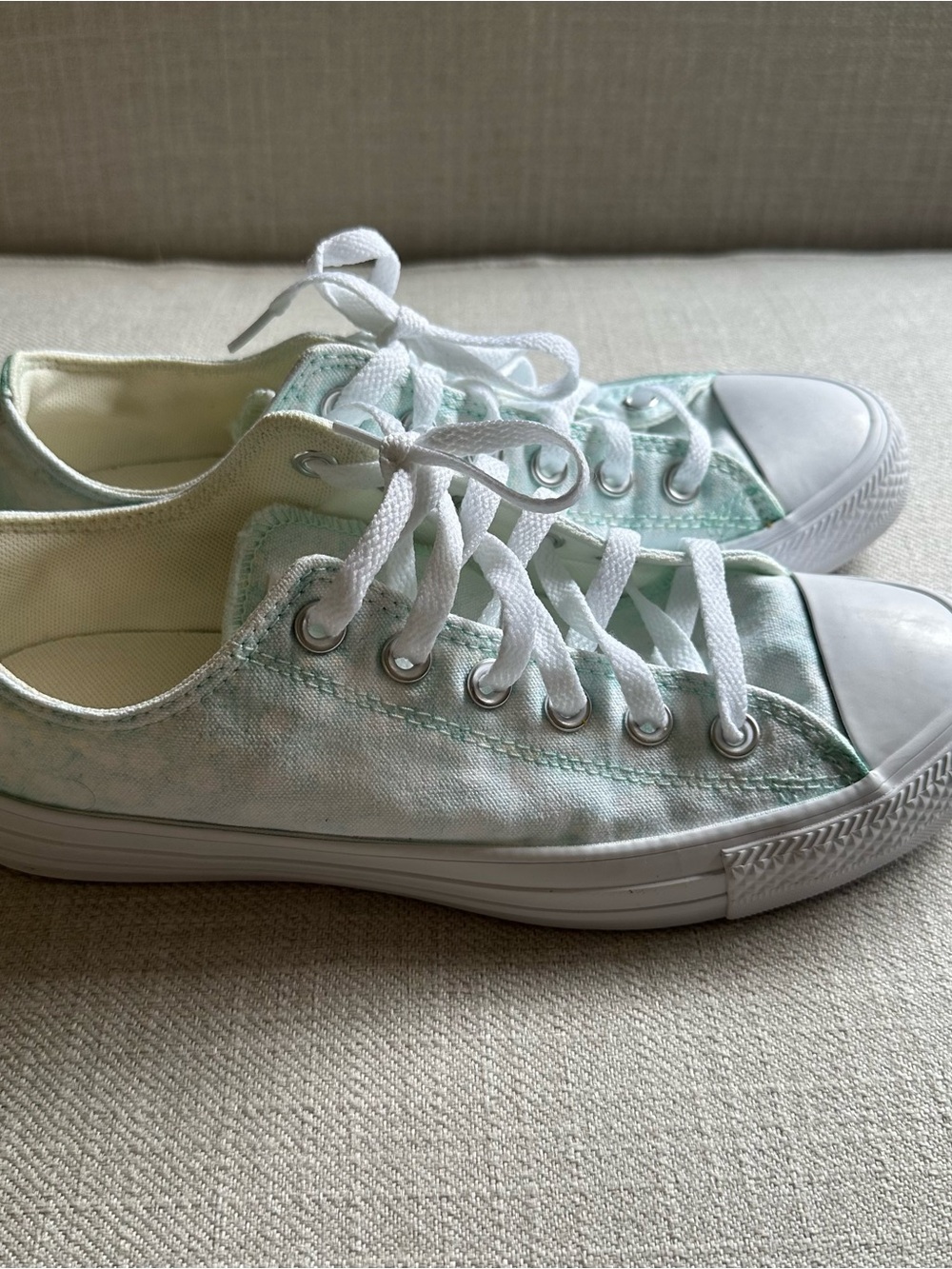 Converse Memory Foam Mint Green and White Low-Top Canvas Sneakers size 8.5 - Picture 2 of 6